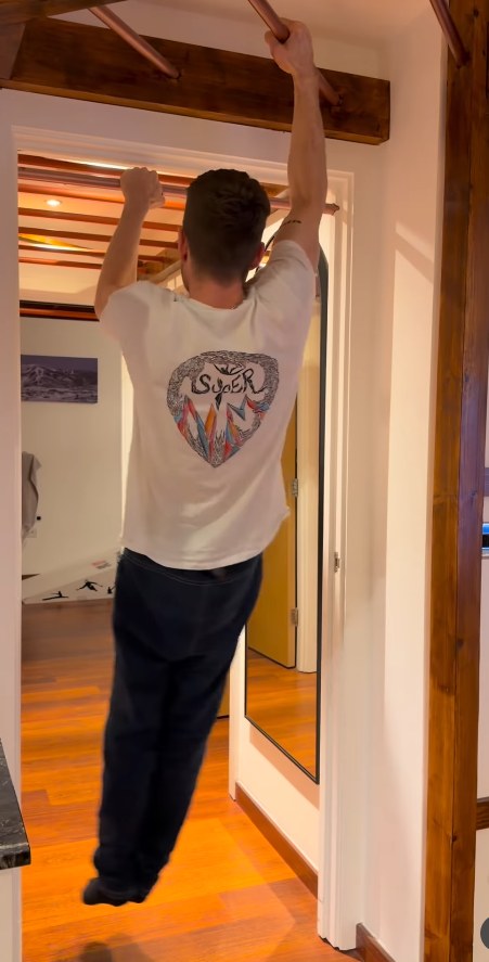 Will training on a doorway pull-up bar